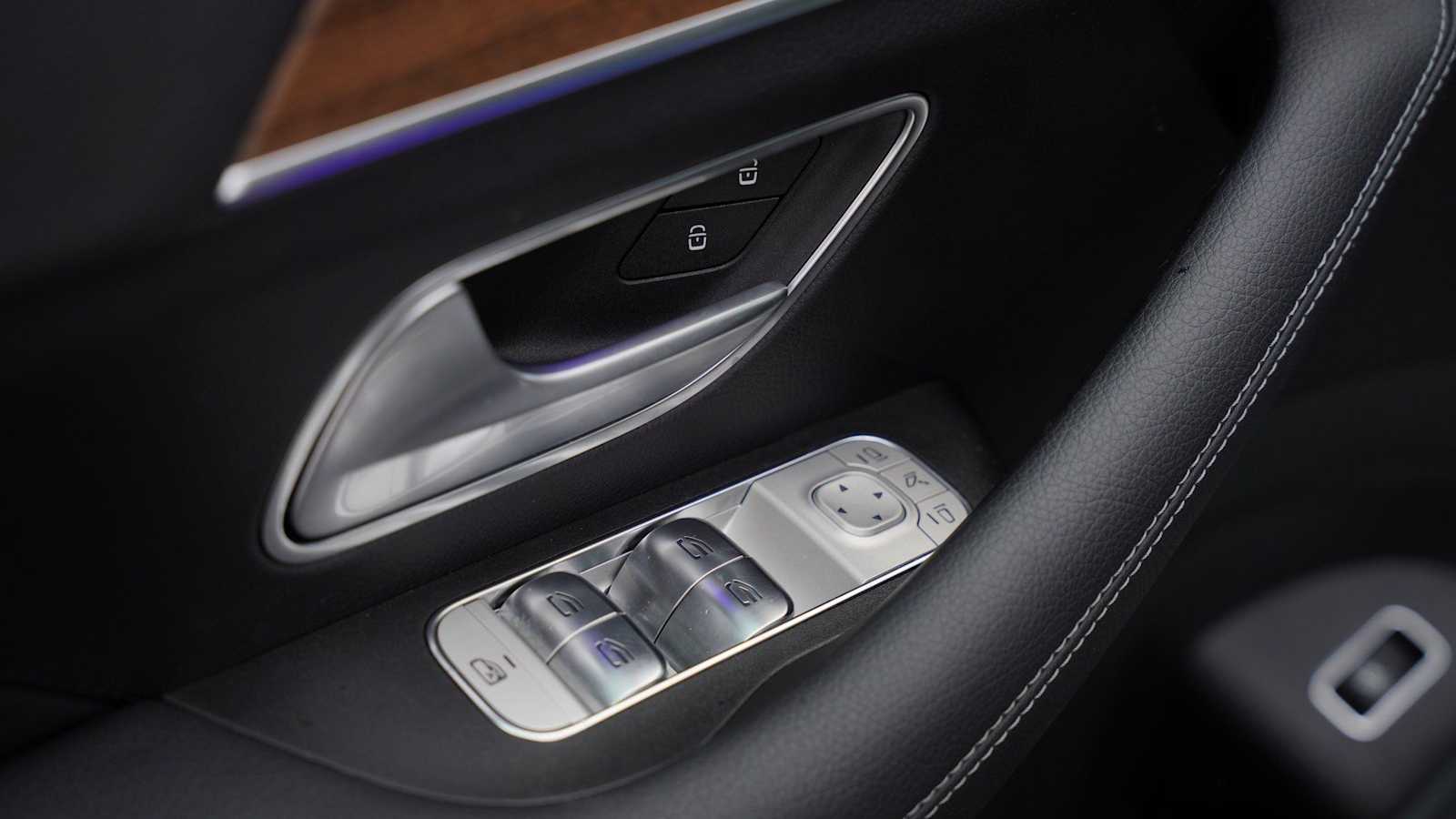 Thumbnail: 2026 Mercedes-Benz GLE - 15