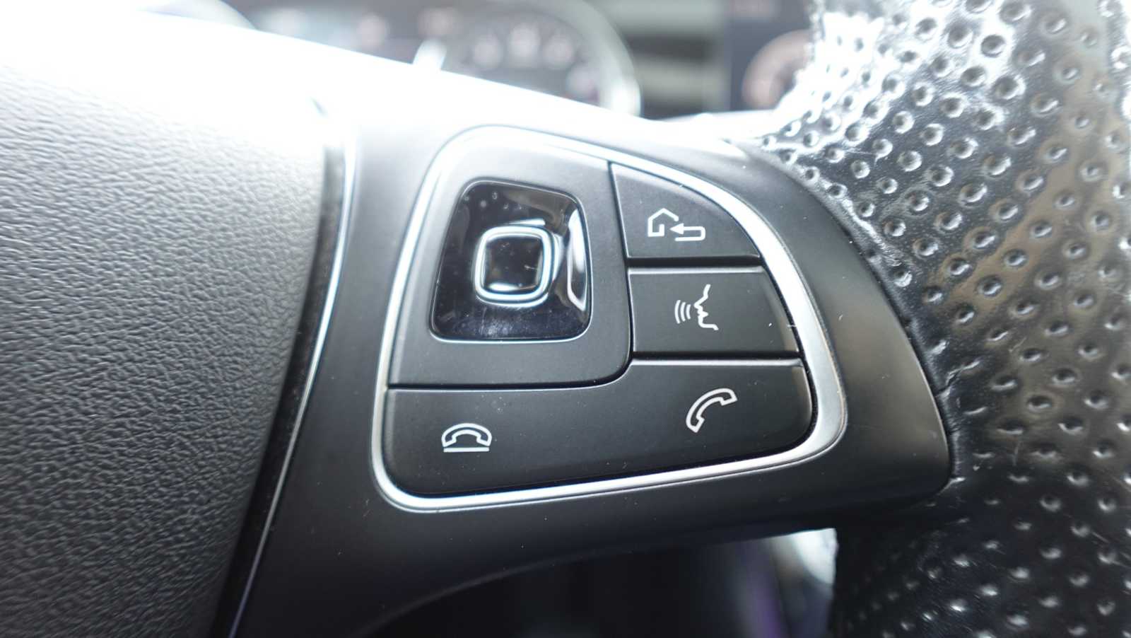 Thumbnail: 2017 Mercedes-Benz E-Class - 32