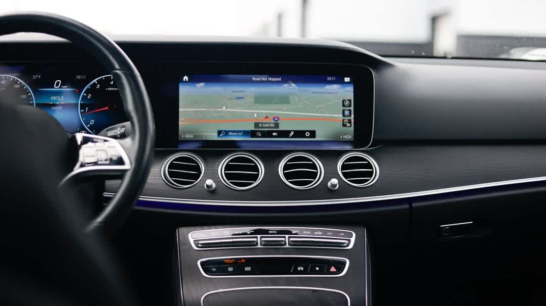 Thumbnail: 2023 Mercedes-Benz E-Class - 19