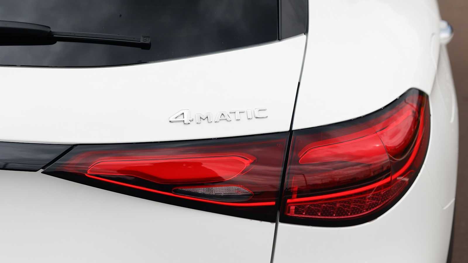 Thumbnail: 2026 Mercedes-Benz GLC - 11