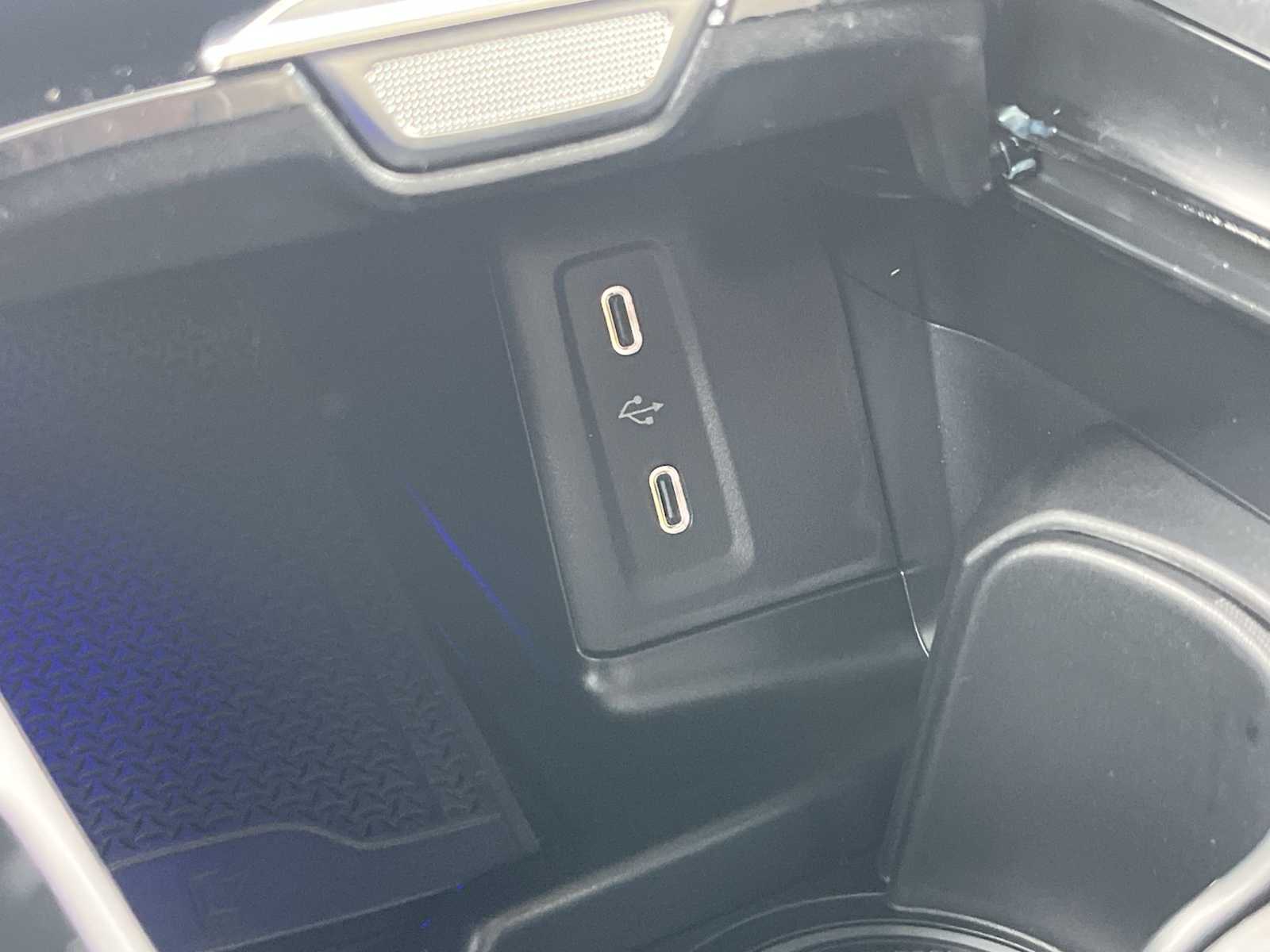 Thumbnail: 2026 Mercedes-Benz GLC - 39