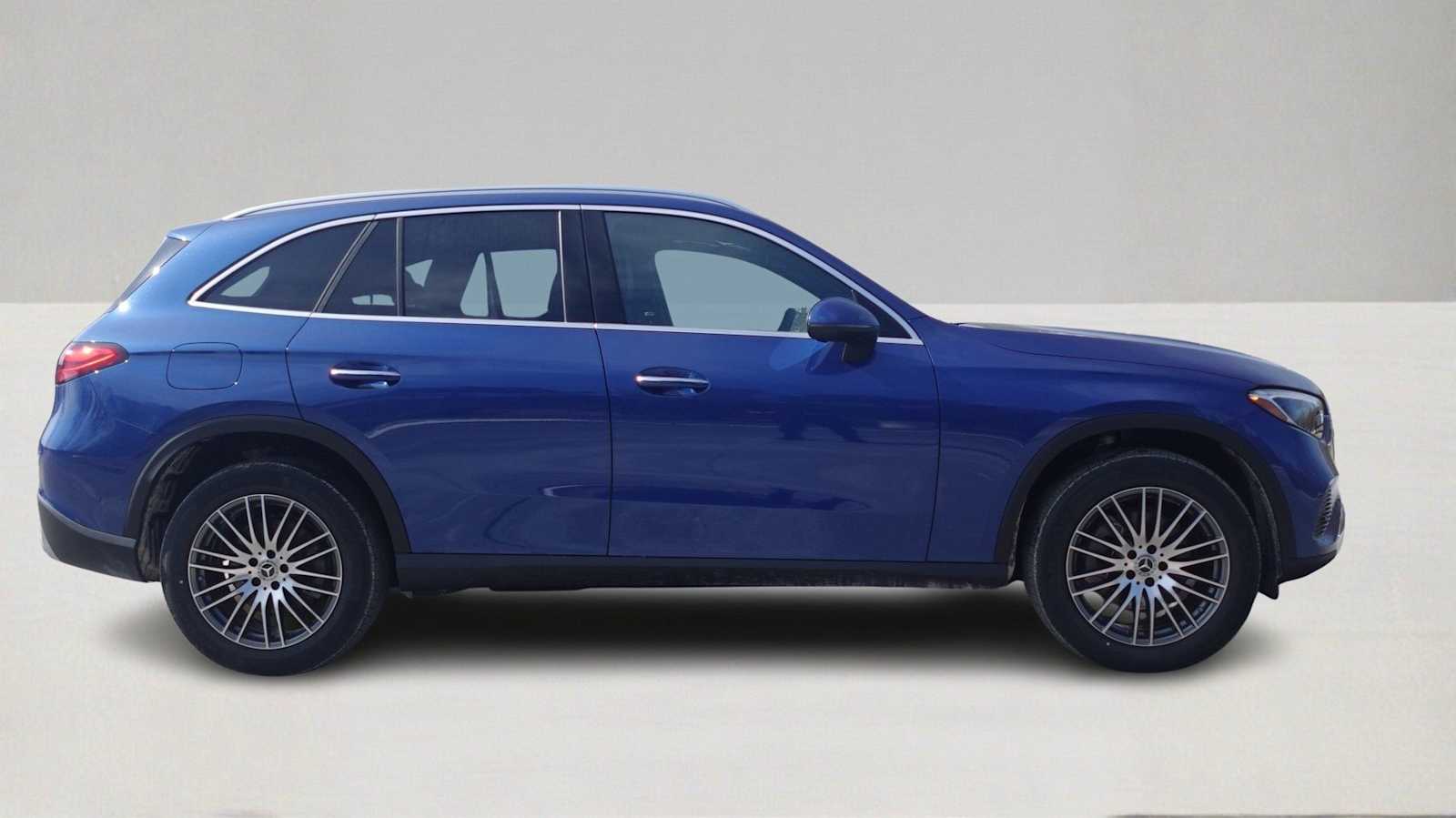 Thumbnail: 2026 Mercedes-Benz GLC - 4