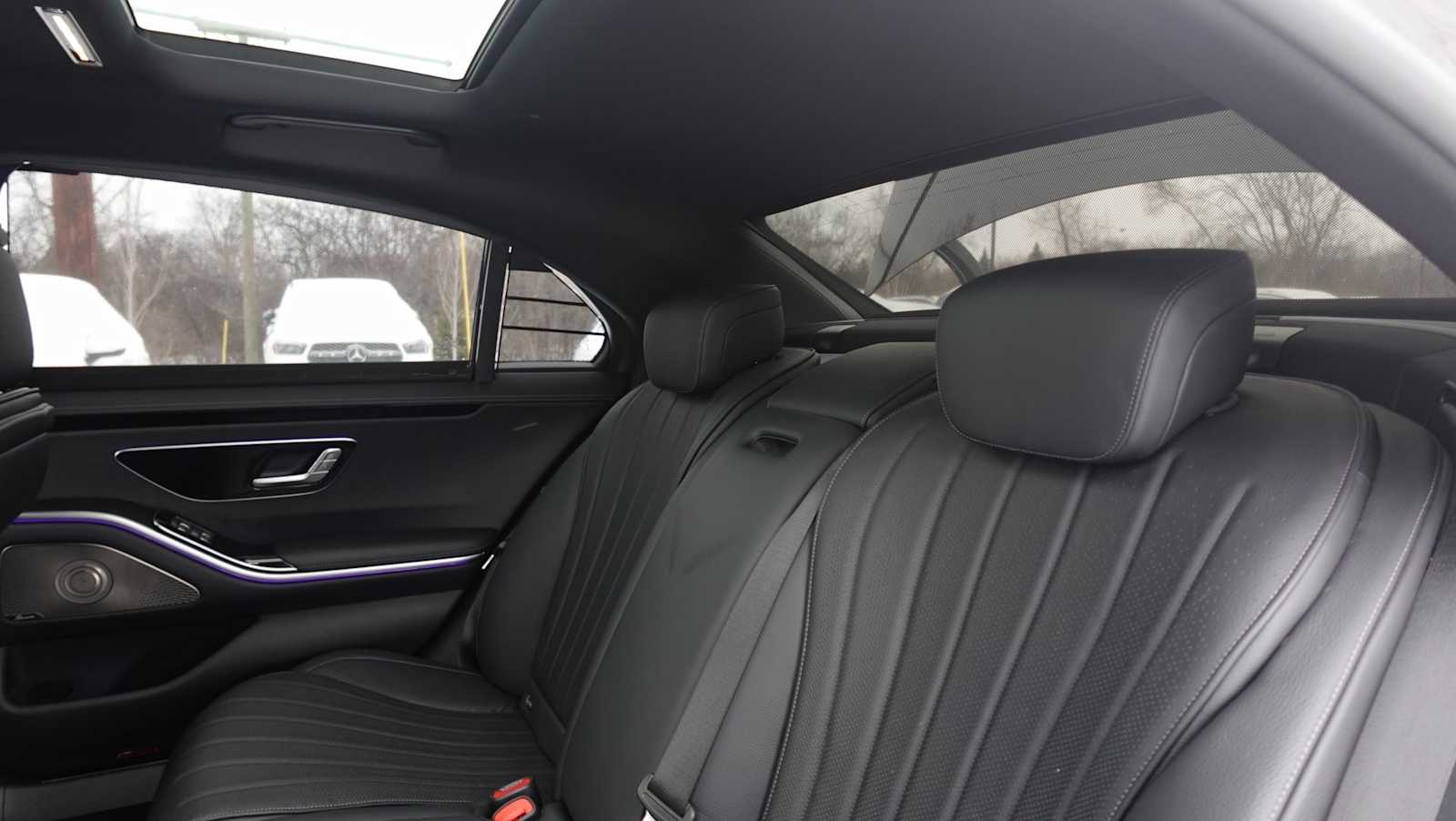 Thumbnail: 2022 Mercedes-Benz S-Class - 24