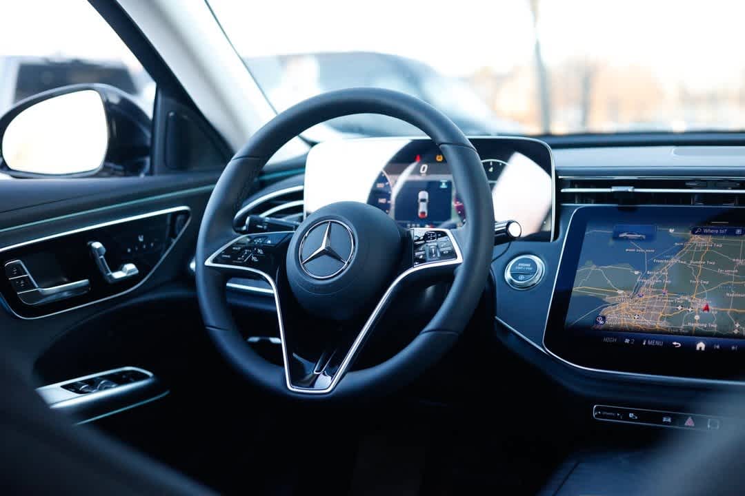 Thumbnail: 2026 Mercedes-Benz E-Class - 21