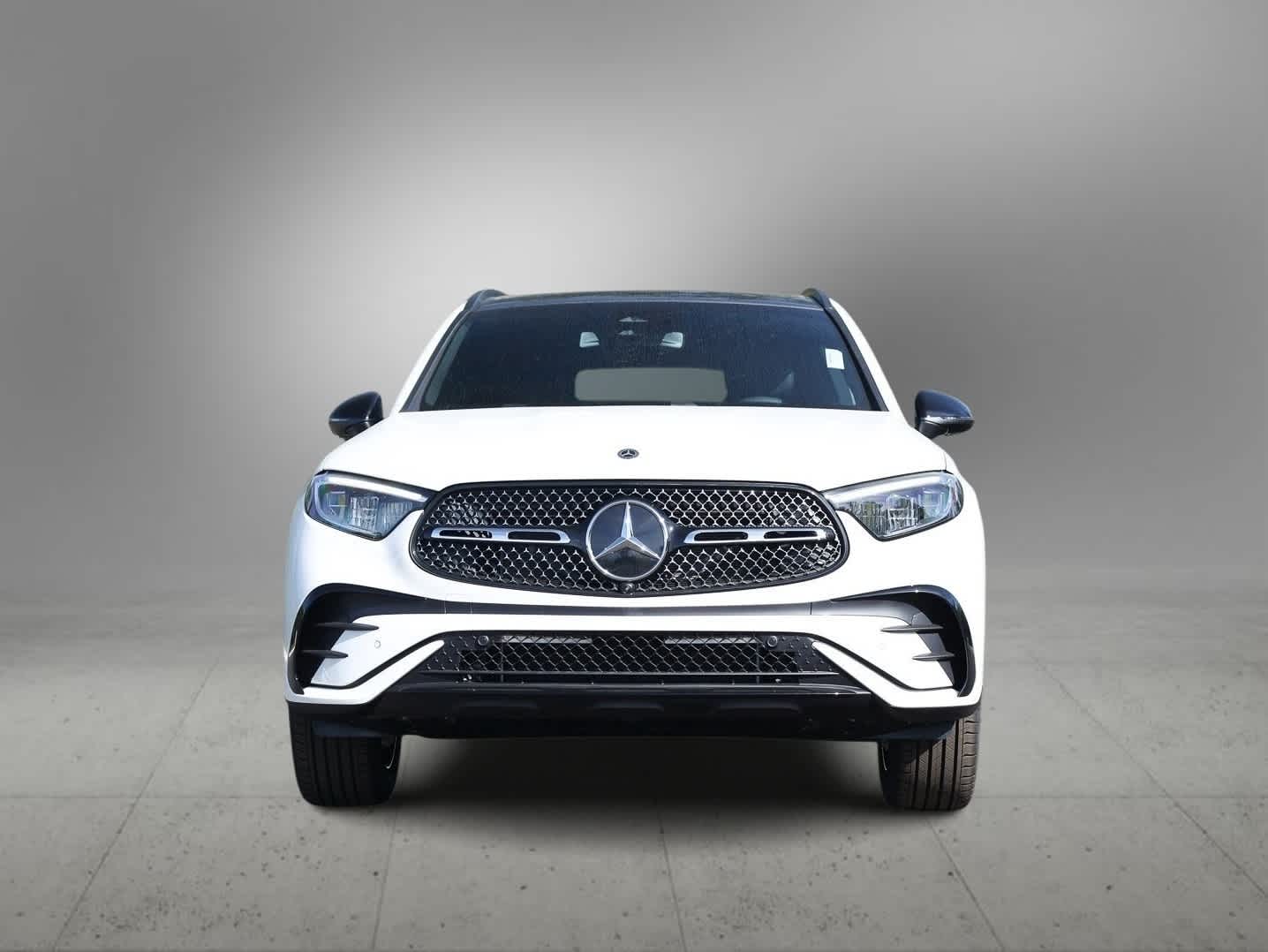 2026 Mercedes Benz GLC 300 4MATIC photo 2