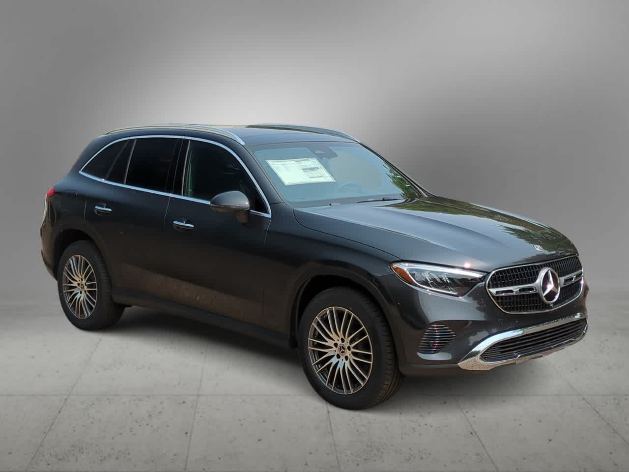 2025 Mercedes Benz GLC 300 4MATIC photo 2