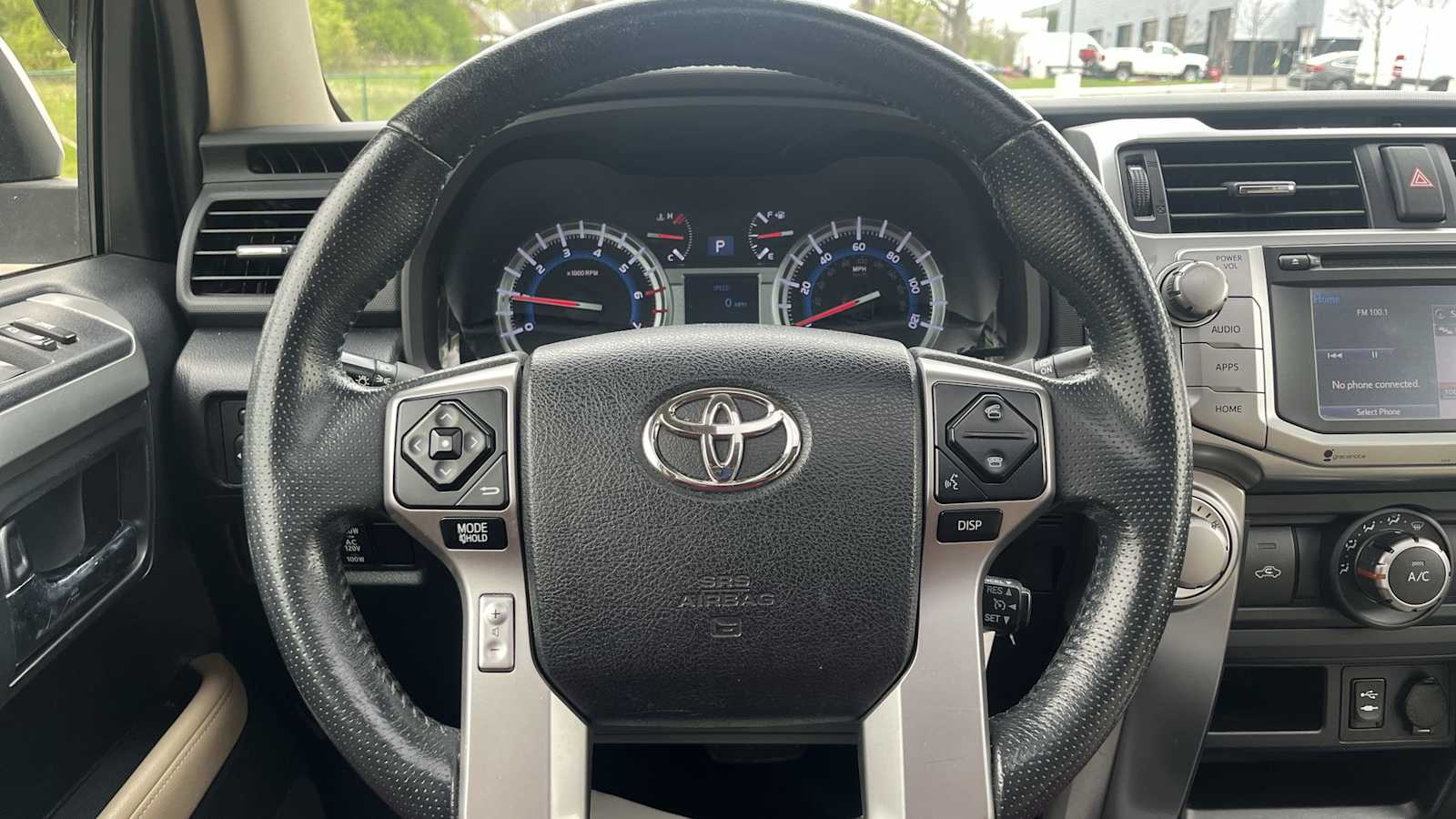 Thumbnail: 2015 Toyota 4Runner - 39