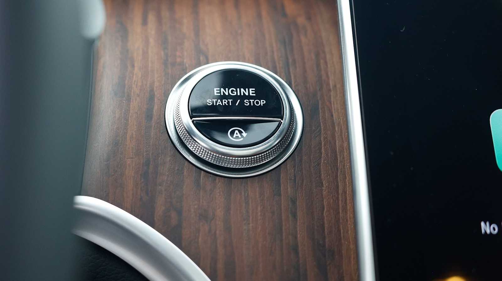 Thumbnail: 2026 Mercedes-Benz GLC - 37