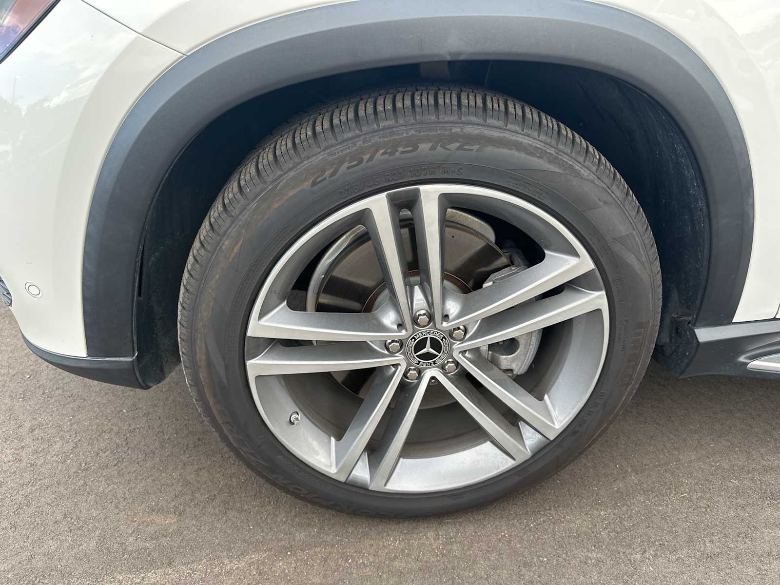 Thumbnail: 2020 Mercedes-Benz GLE - 3