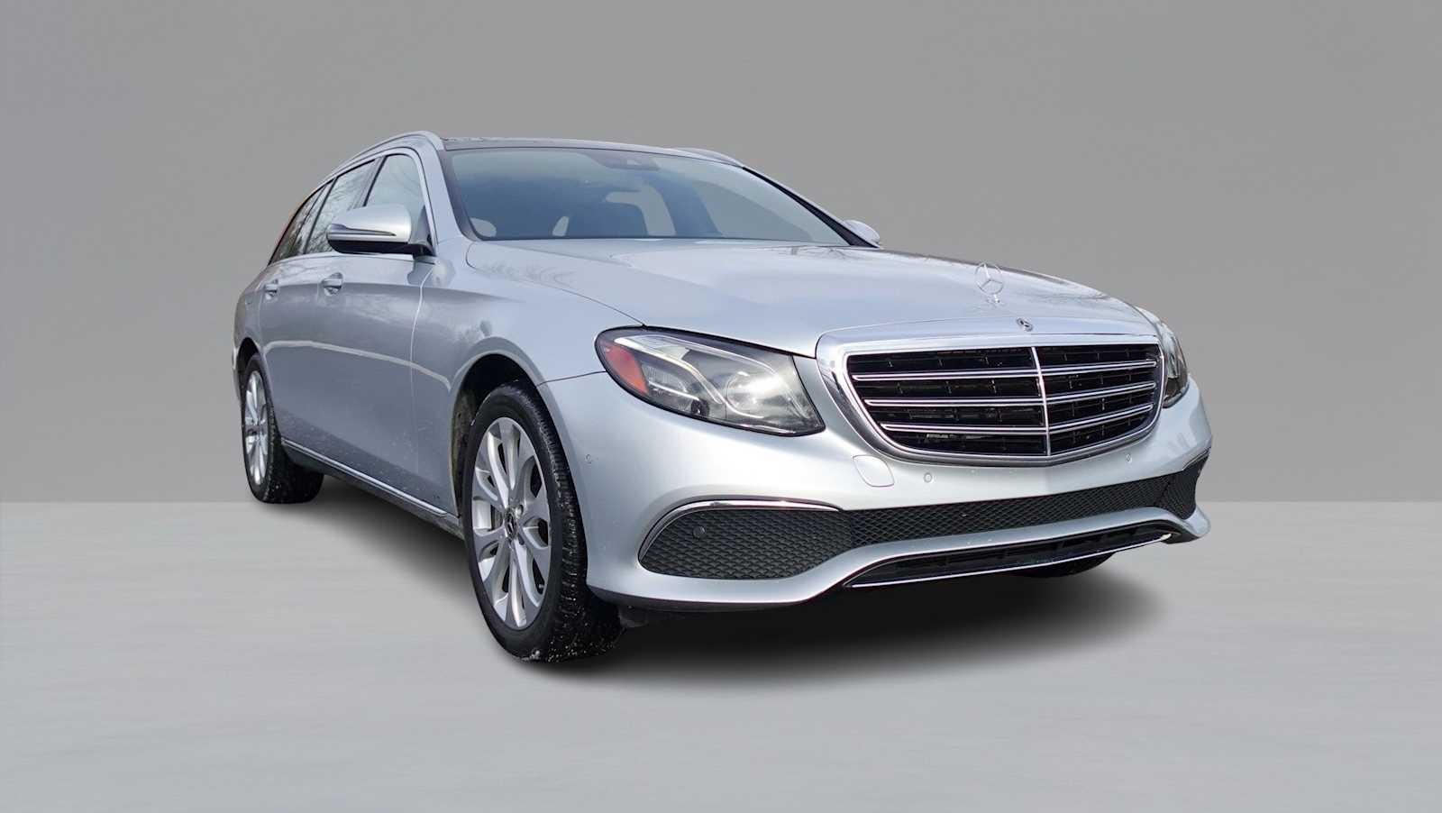 Thumbnail: 2017 Mercedes-Benz E-Class - 3