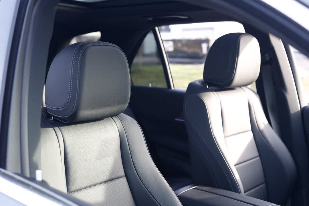 Thumbnail: 2026 Mercedes-Benz GLE - 17