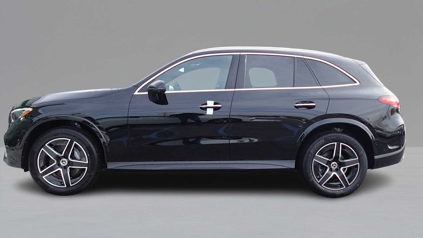 Thumbnail: 2026 Mercedes-Benz GLC - 8
