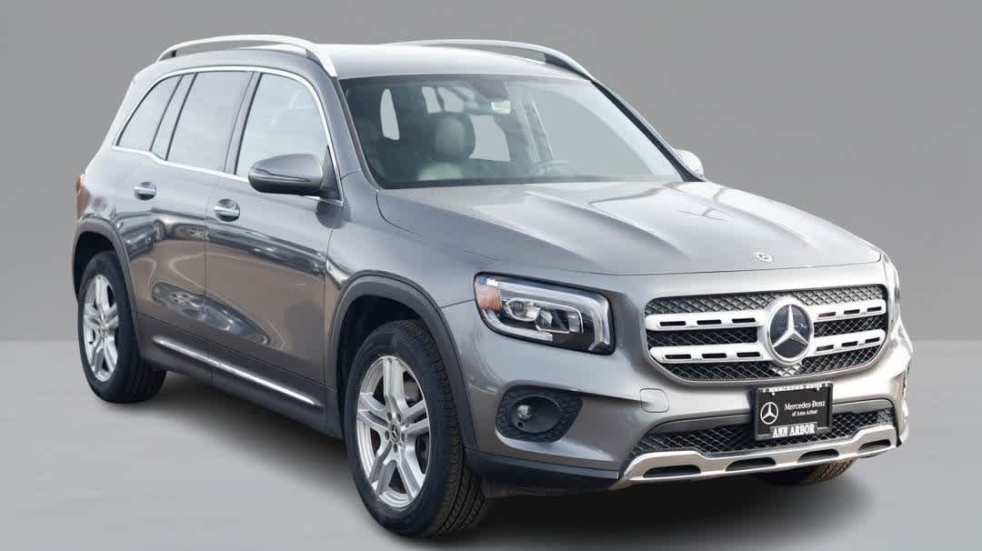 Thumbnail: 2022 Mercedes-Benz GLB - 3