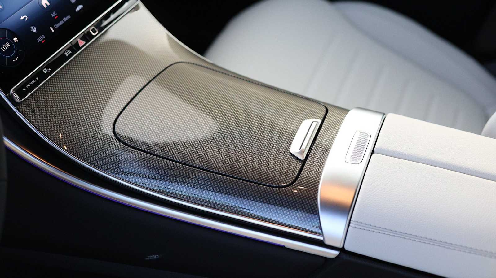 Thumbnail: 2026 Mercedes-Benz GLC - 35