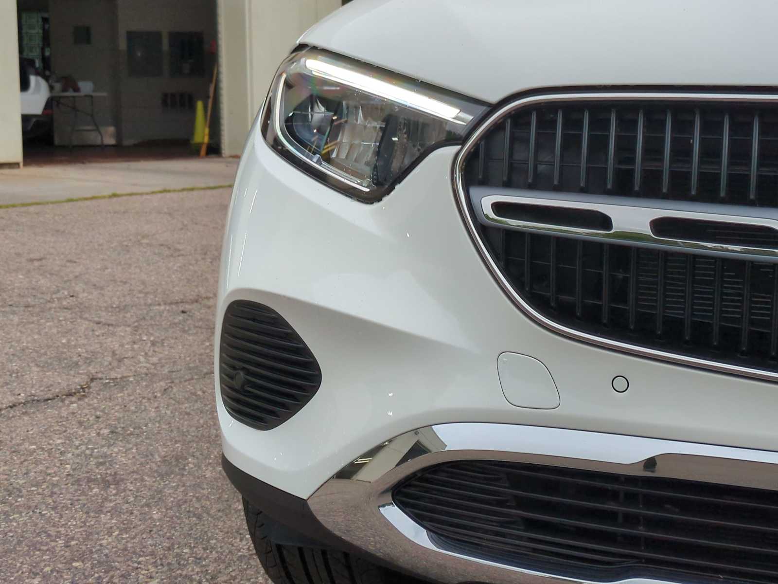 Thumbnail: 2025 Mercedes-Benz GLC - 11