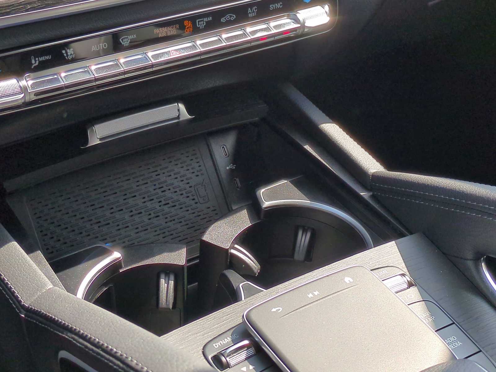 Thumbnail: 2025 Mercedes-Benz GLS - 34