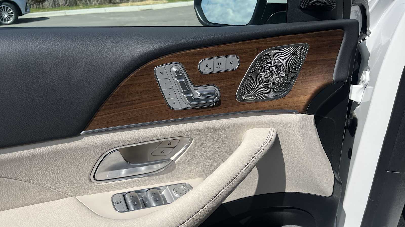 Thumbnail: 2024 Mercedes-Benz GLE - 30