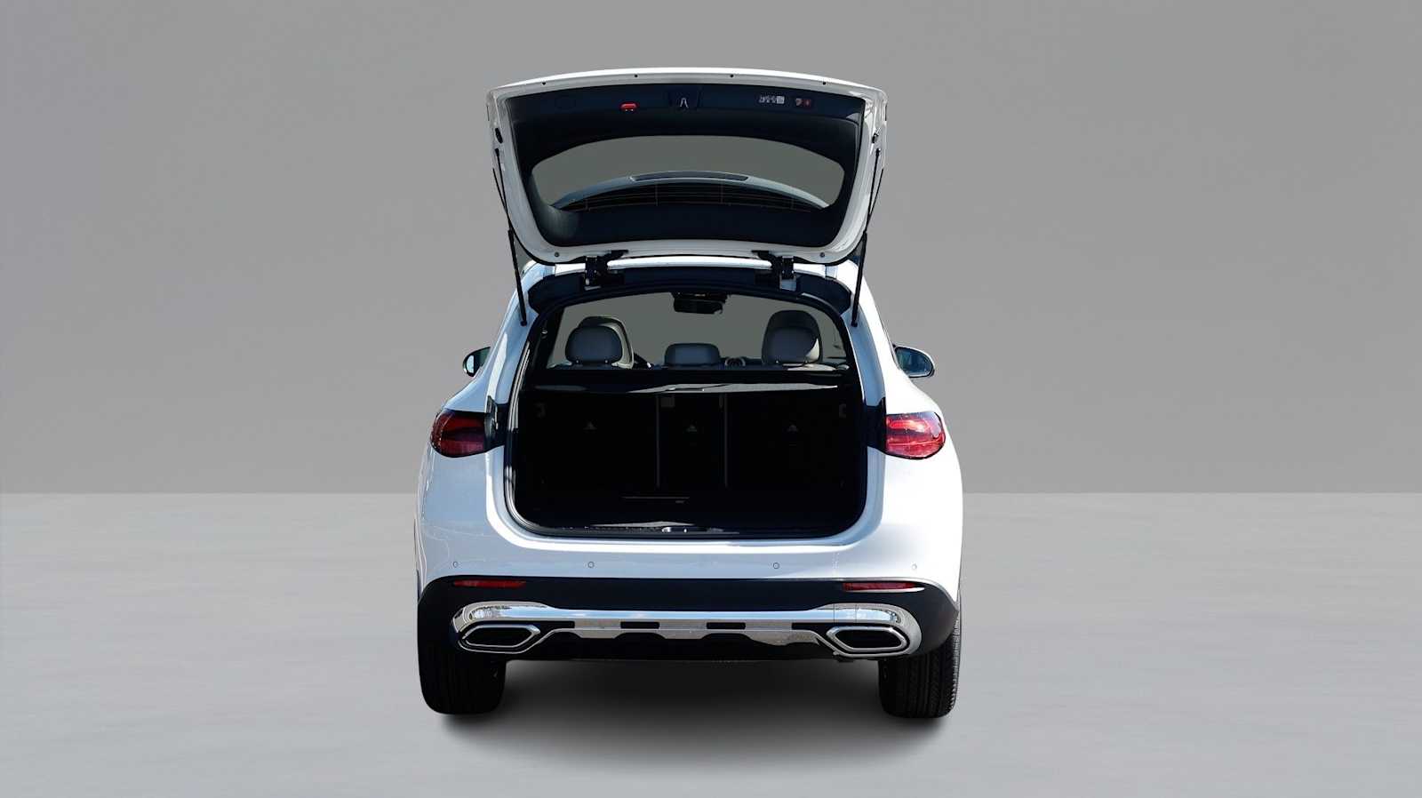 Thumbnail: 2026 Mercedes-Benz GLC - 16