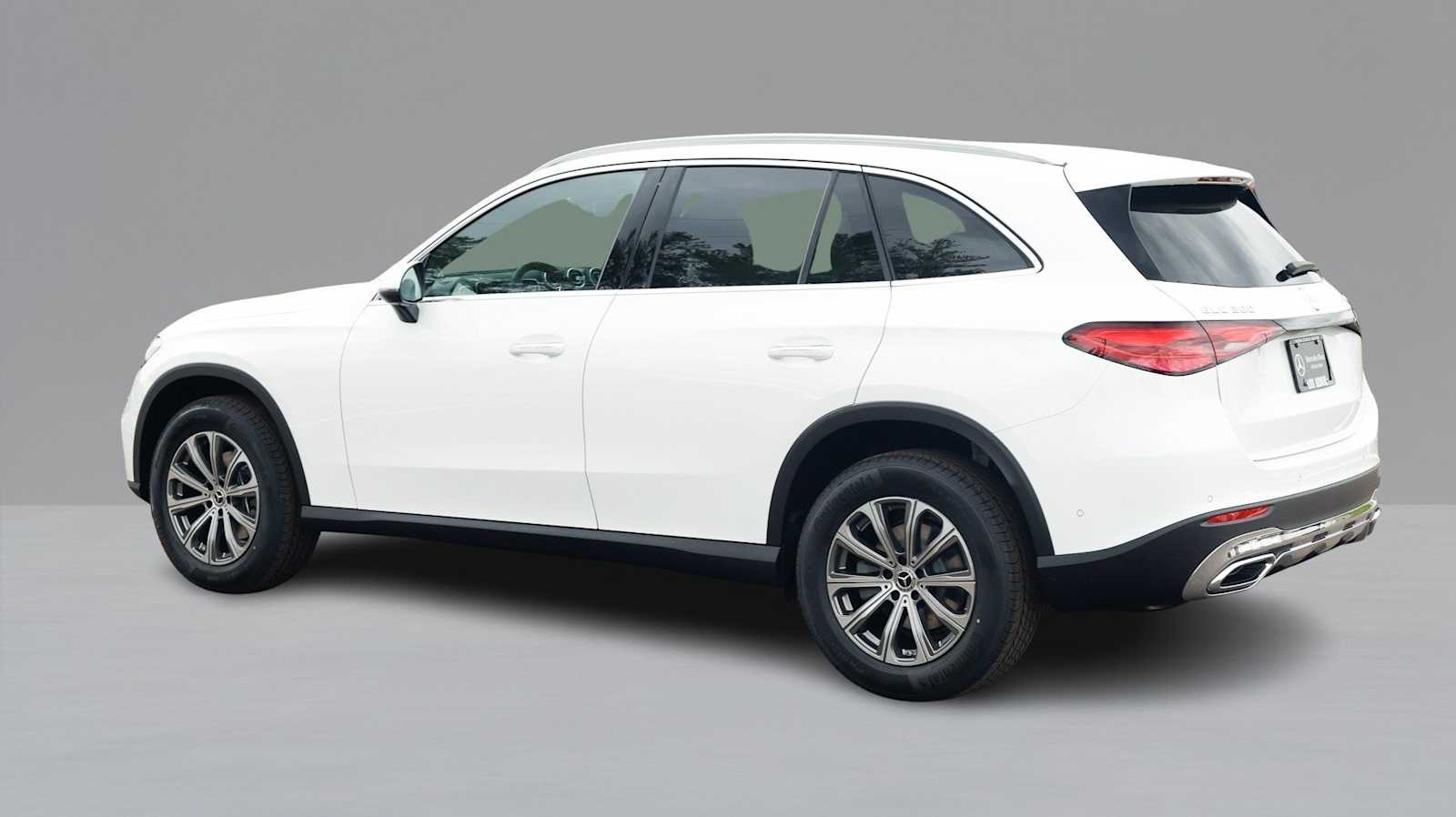 Thumbnail: 2026 Mercedes-Benz GLC - 7