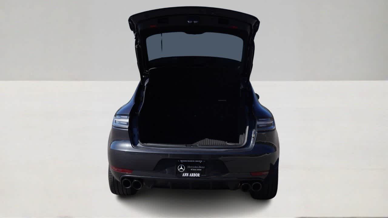 Thumbnail: 2021 Porsche Macan - 9