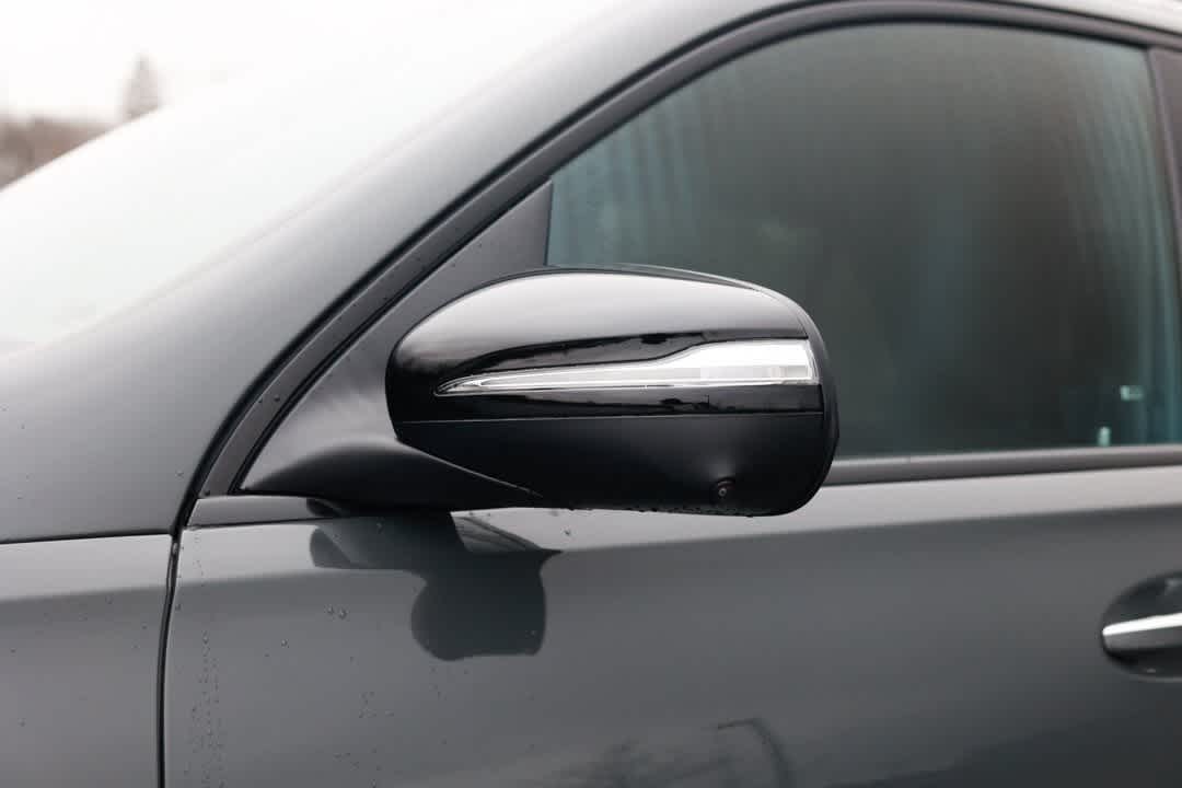 Thumbnail: 2026 Mercedes-Benz GLE - 26