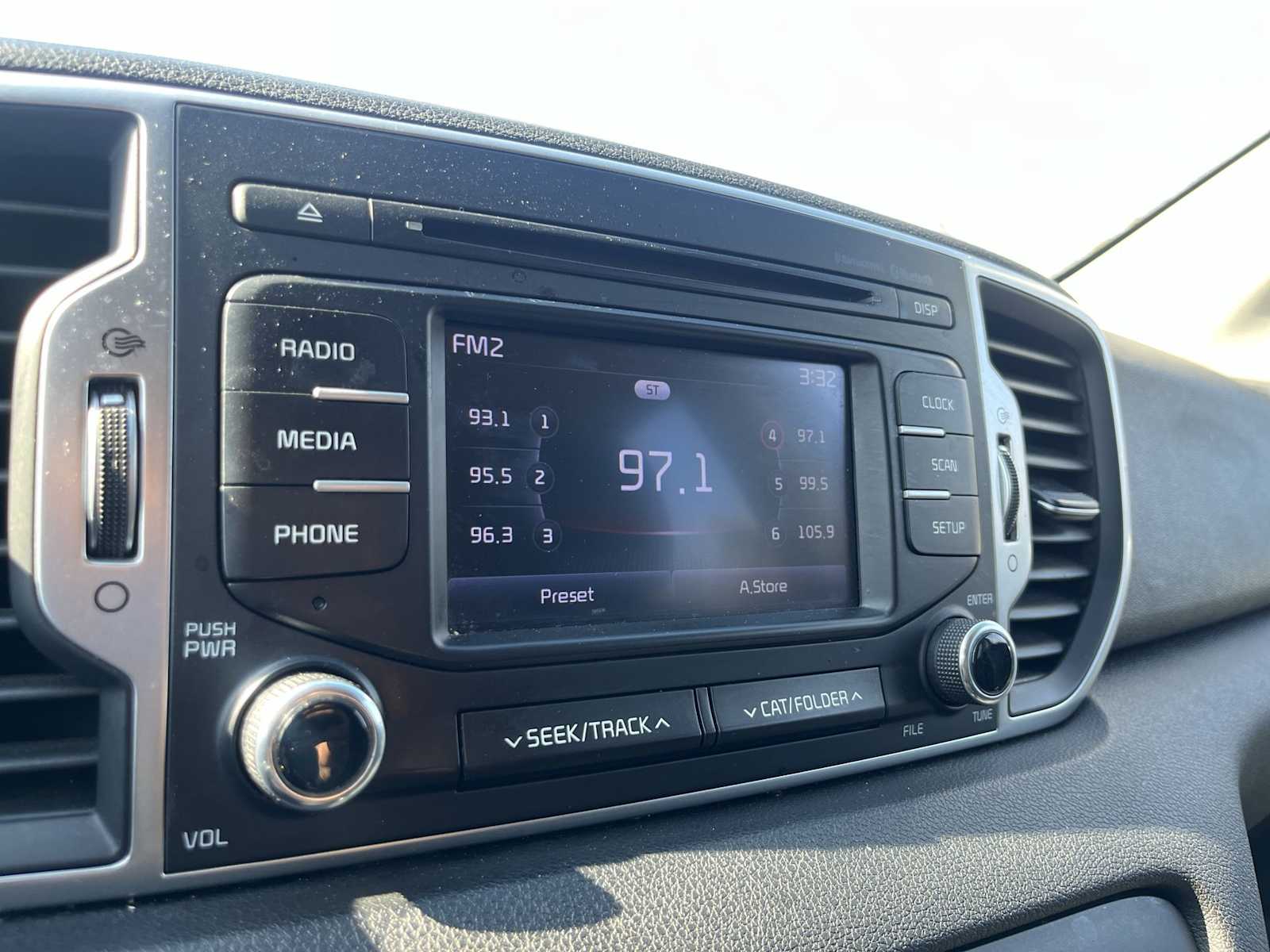 Thumbnail: 2018 Kia Sportage - 28