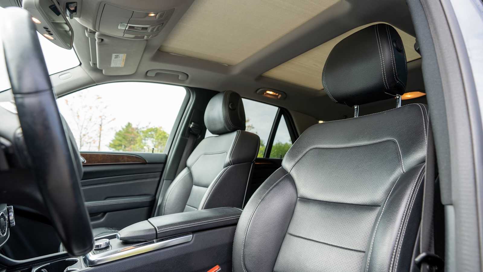 Thumbnail: 2013 Mercedes-Benz M-Class - 20