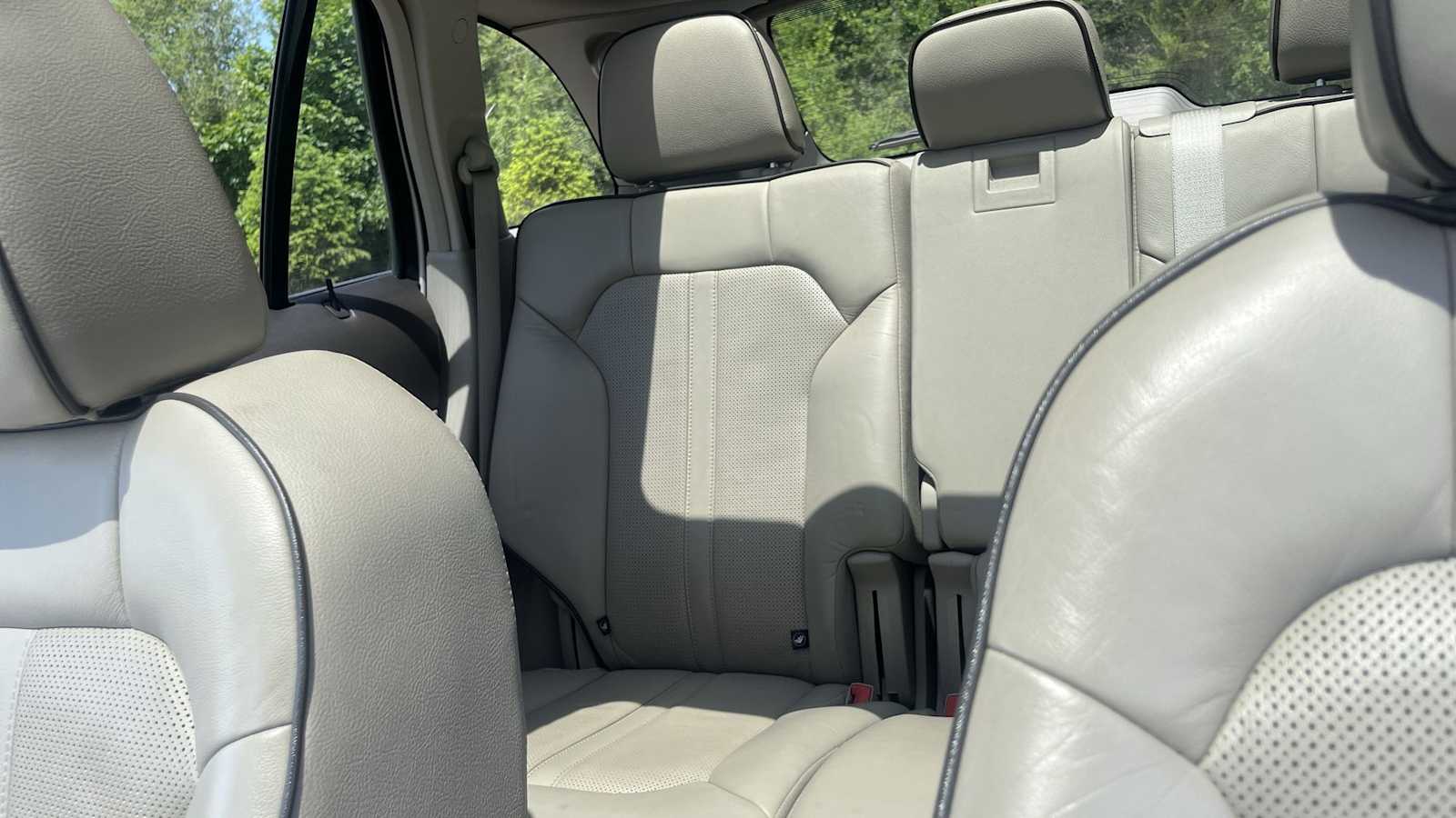 Thumbnail: 2013 Lincoln MKX - 33