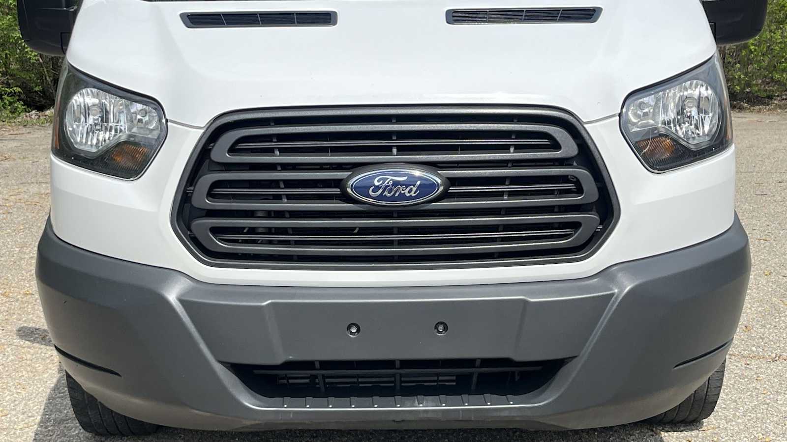 Thumbnail: 2018 Ford Transit Series - 23