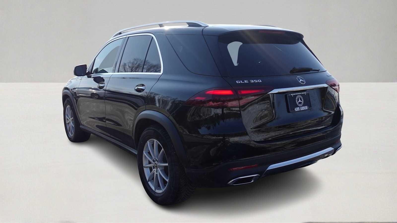 Thumbnail: 2026 Mercedes-Benz GLE - 7