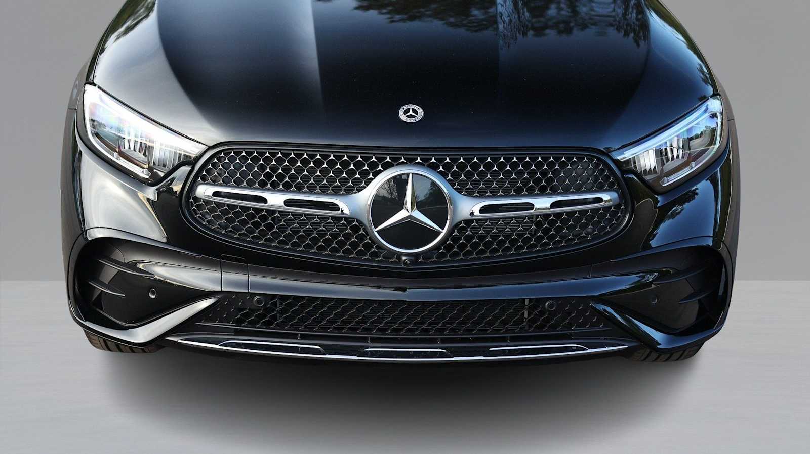 Thumbnail: 2026 Mercedes-Benz GLC - 9