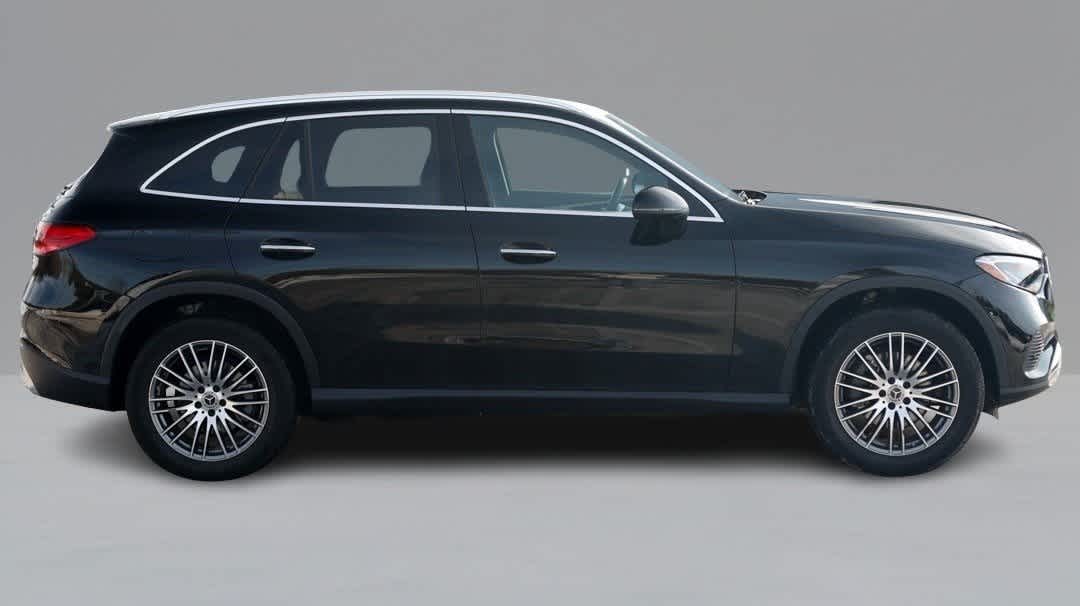 Thumbnail: 2024 Mercedes-Benz GLC - 4