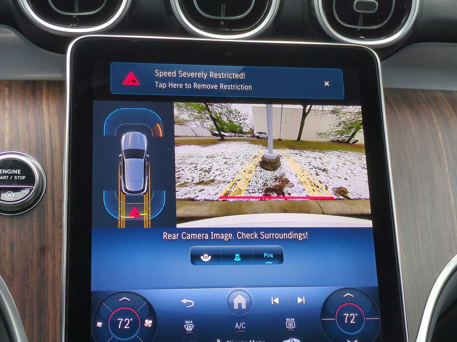 Thumbnail: 2025 Mercedes-Benz GLC - 29