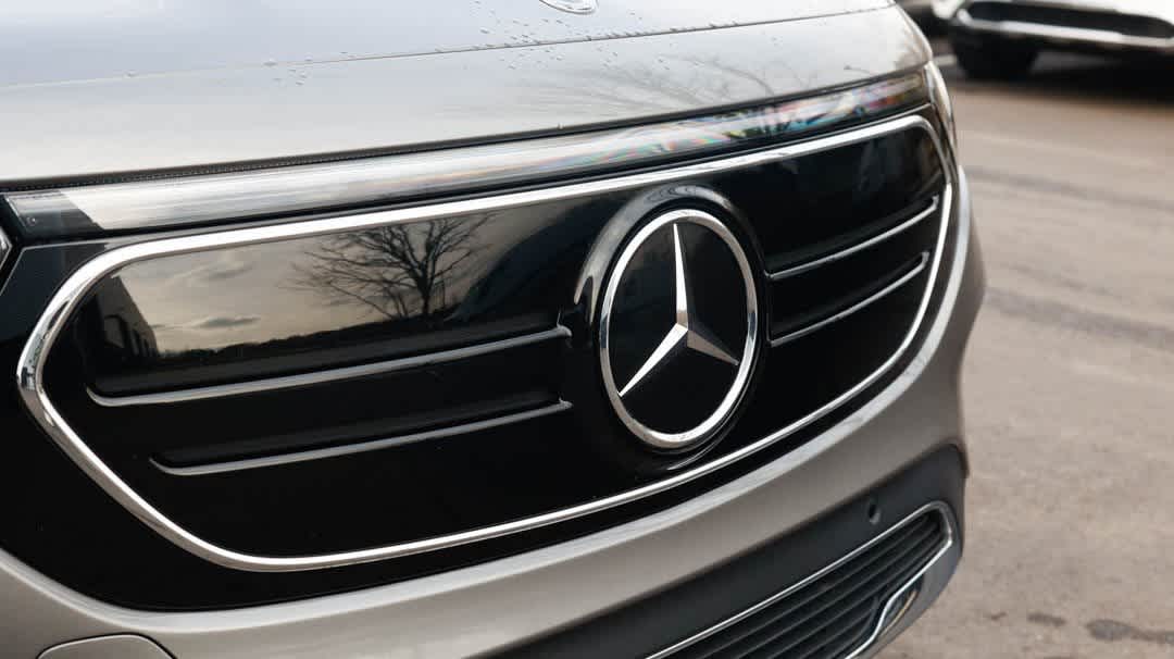 Thumbnail: 2023 Mercedes-Benz EQB - 13