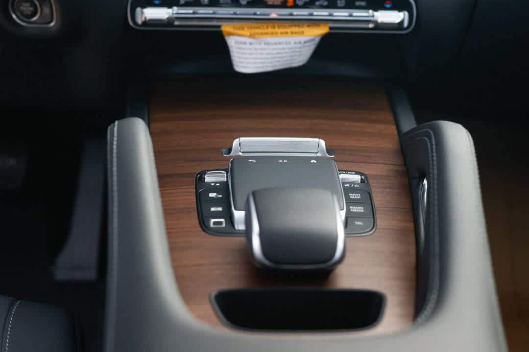 Thumbnail: 2026 Mercedes-Benz GLE - 17