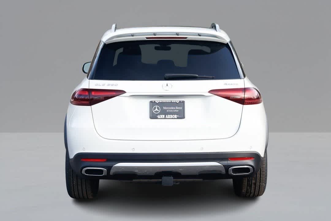 Thumbnail: 2026 Mercedes-Benz GLE - 6