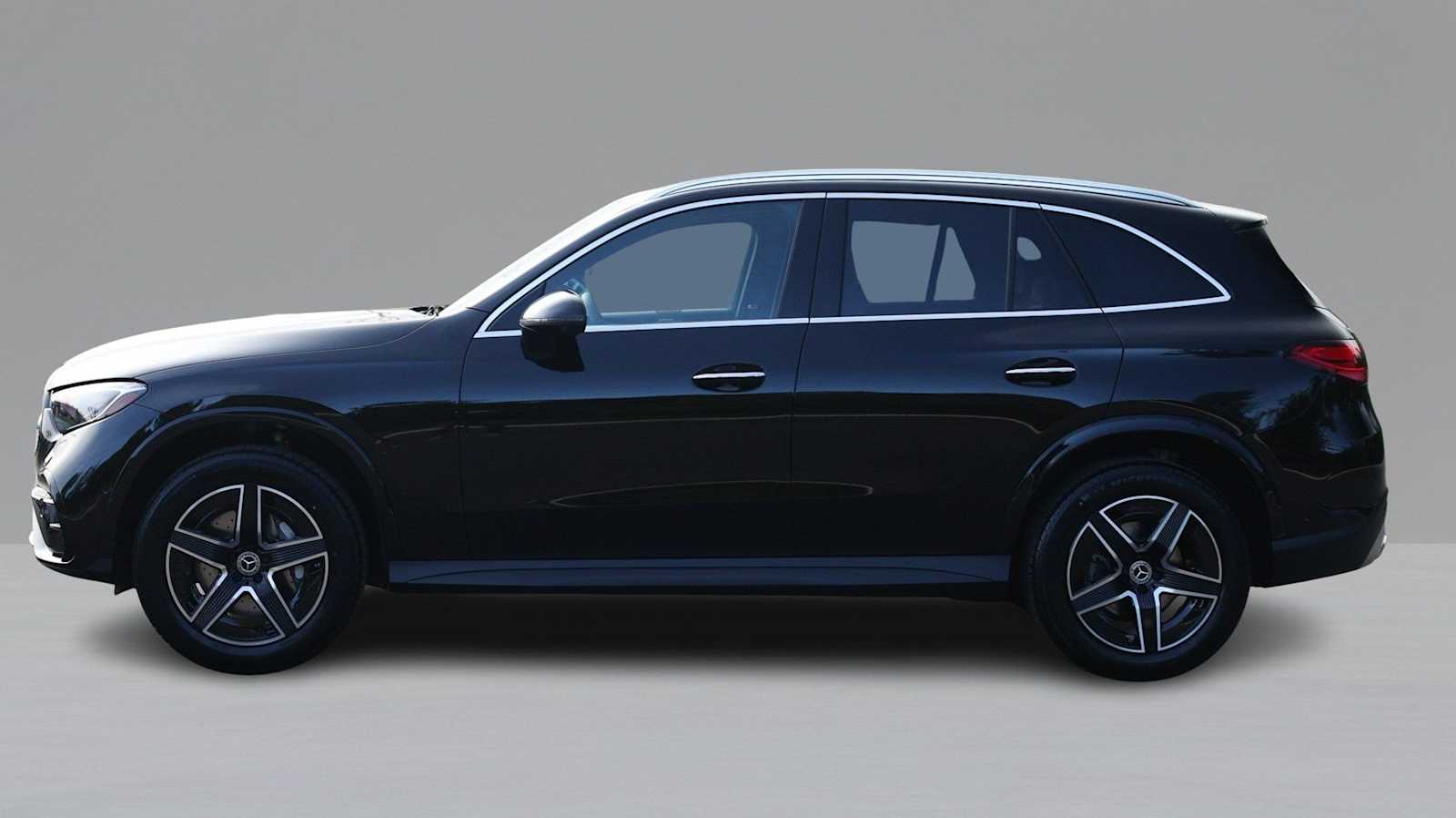 Thumbnail: 2026 Mercedes-Benz GLC - 7