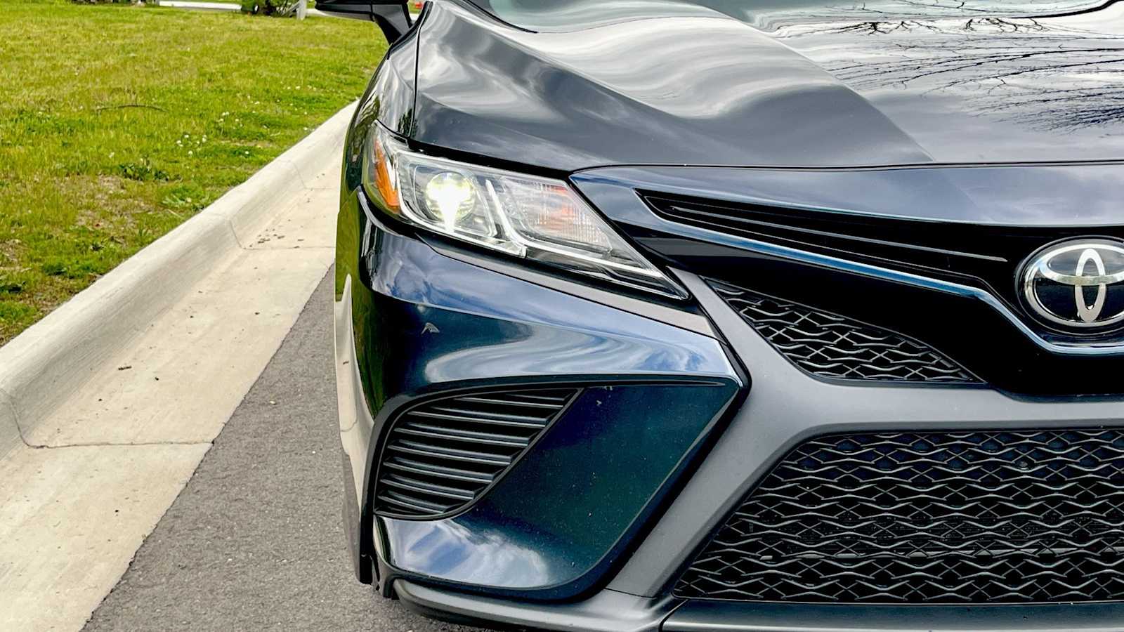 Thumbnail: 2020 Toyota Camry - 22