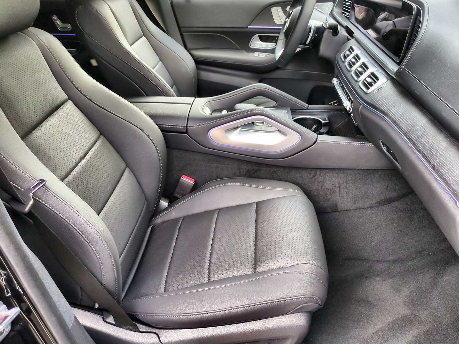 Thumbnail: 2025 Mercedes-Benz GLS - 24