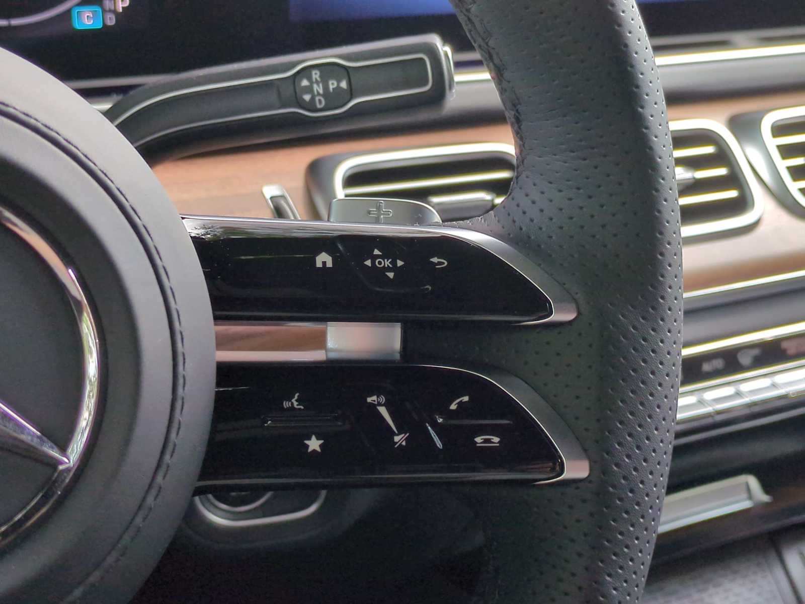 Thumbnail: 2025 Mercedes-Benz GLS - 27