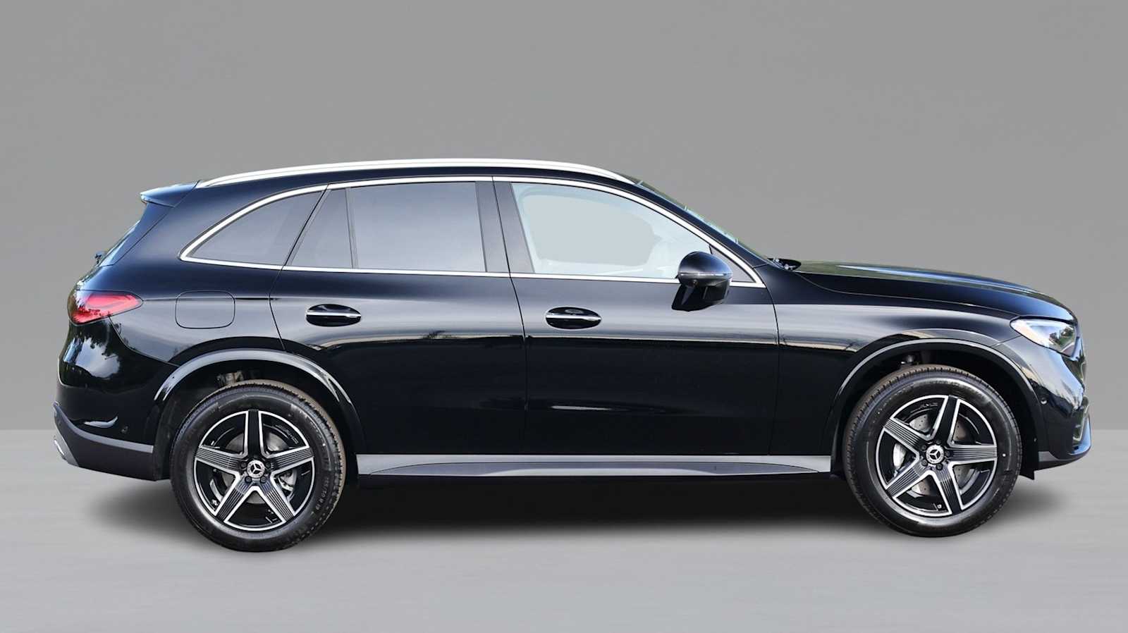 Thumbnail: 2026 Mercedes-Benz GLC - 4