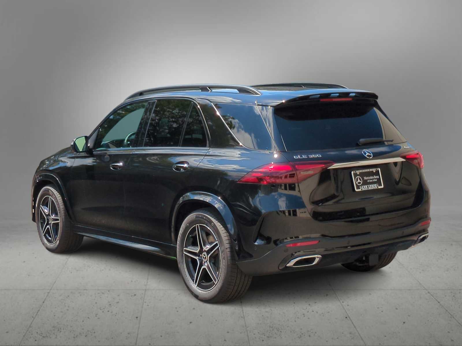 Thumbnail: 2026 Mercedes-Benz GLE - 6