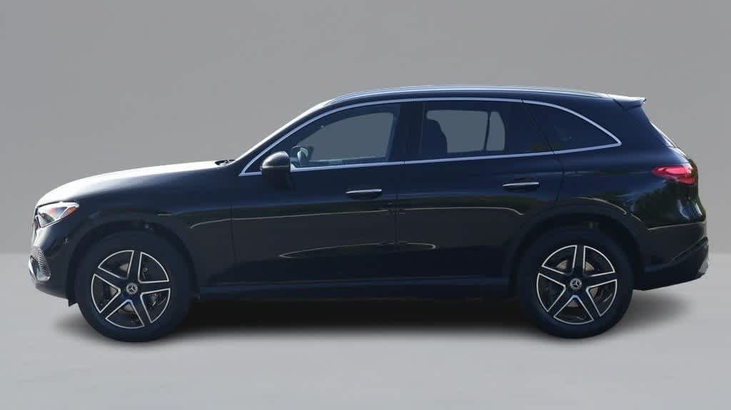 Thumbnail: 2026 Mercedes-Benz GLC - 8