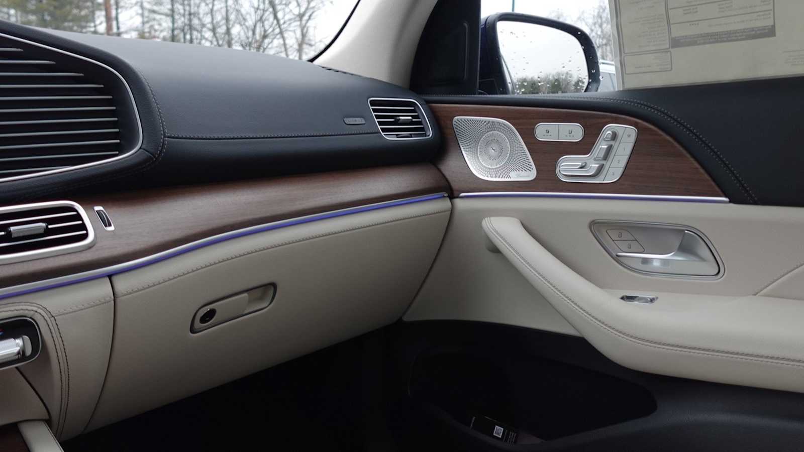 Thumbnail: 2026 Mercedes-Benz GLE - 48