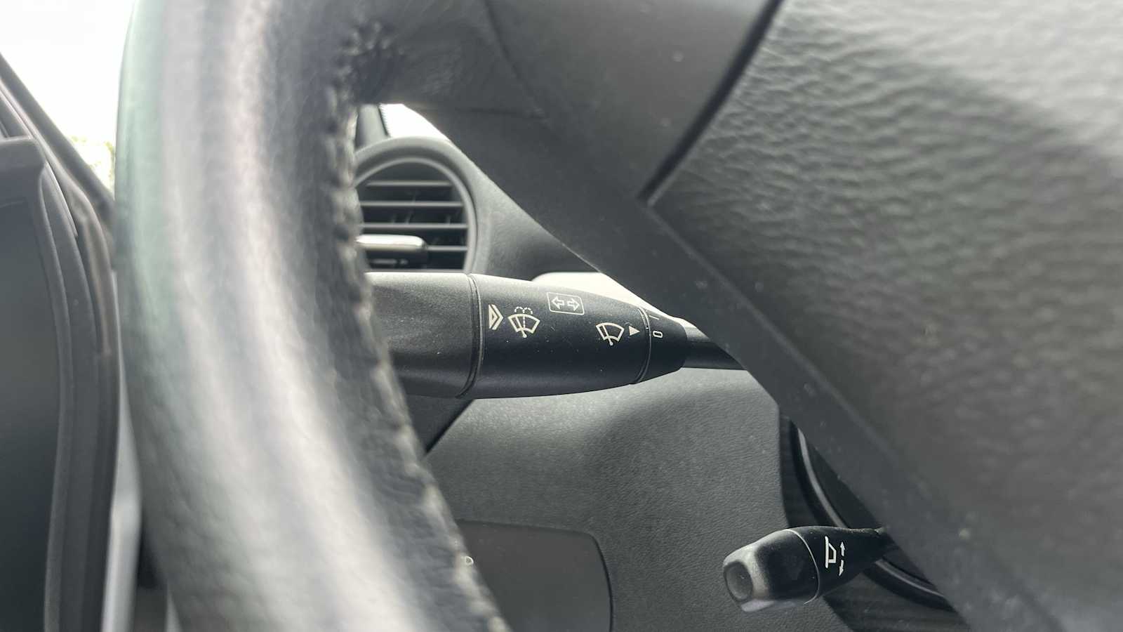 Thumbnail: 2006 Mercedes-Benz SLK - 32