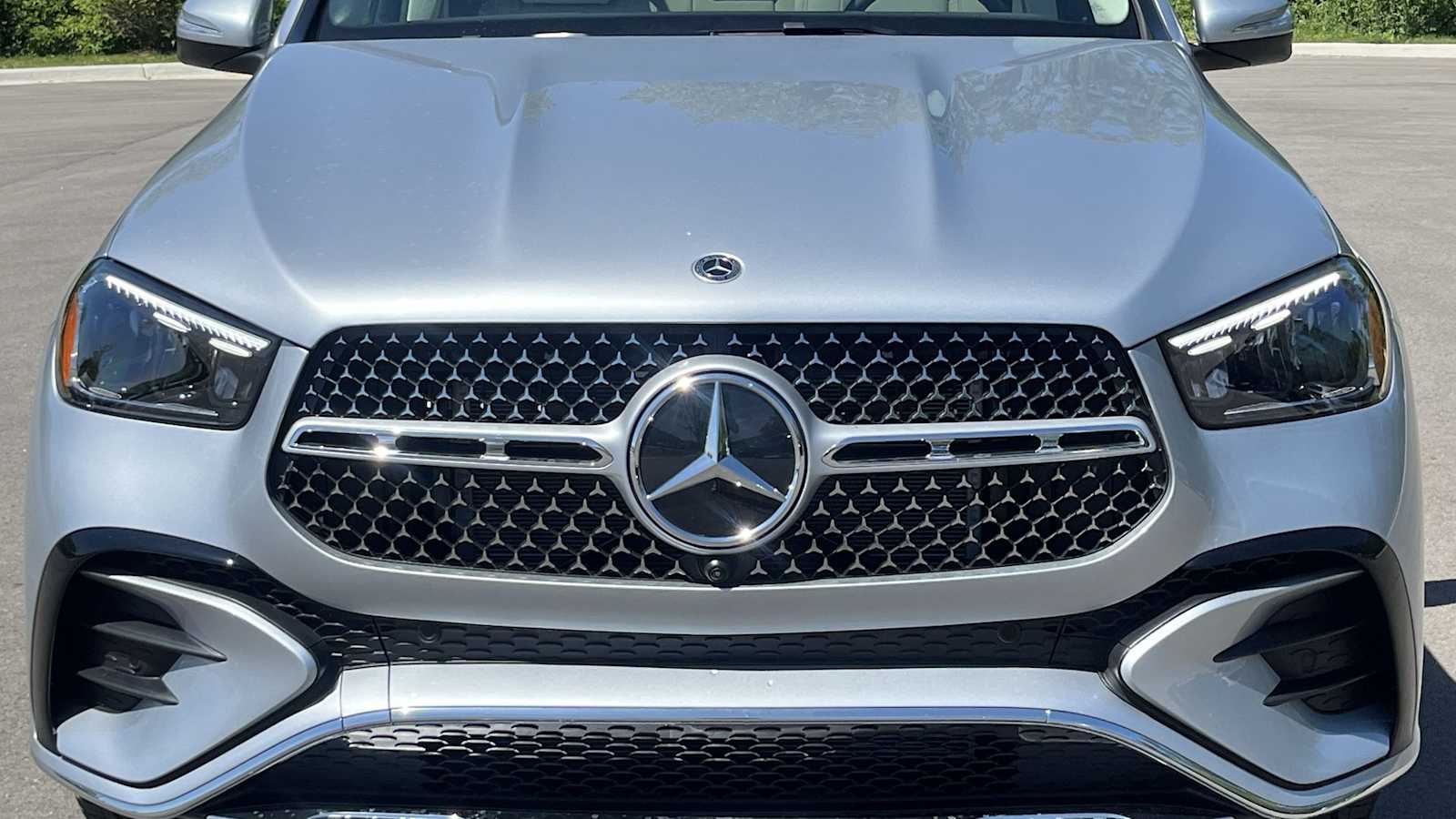 Thumbnail: 2026 Mercedes-Benz GLE - 23