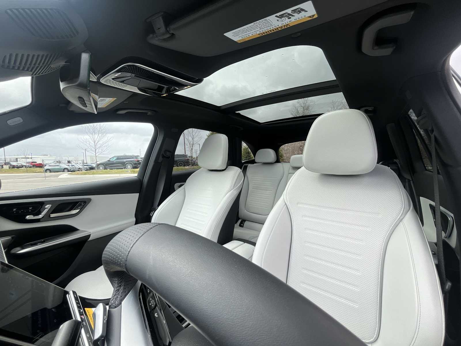 Thumbnail: 2026 Mercedes-Benz GLC - 10