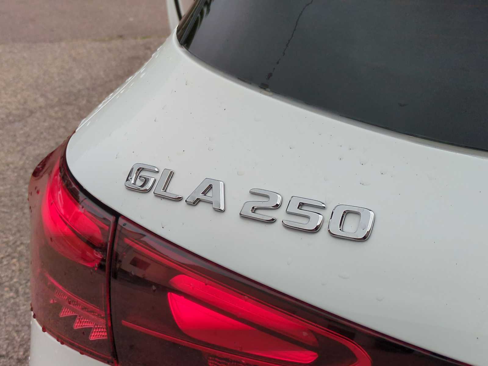 Thumbnail: 2026 Mercedes-Benz GLA - 12