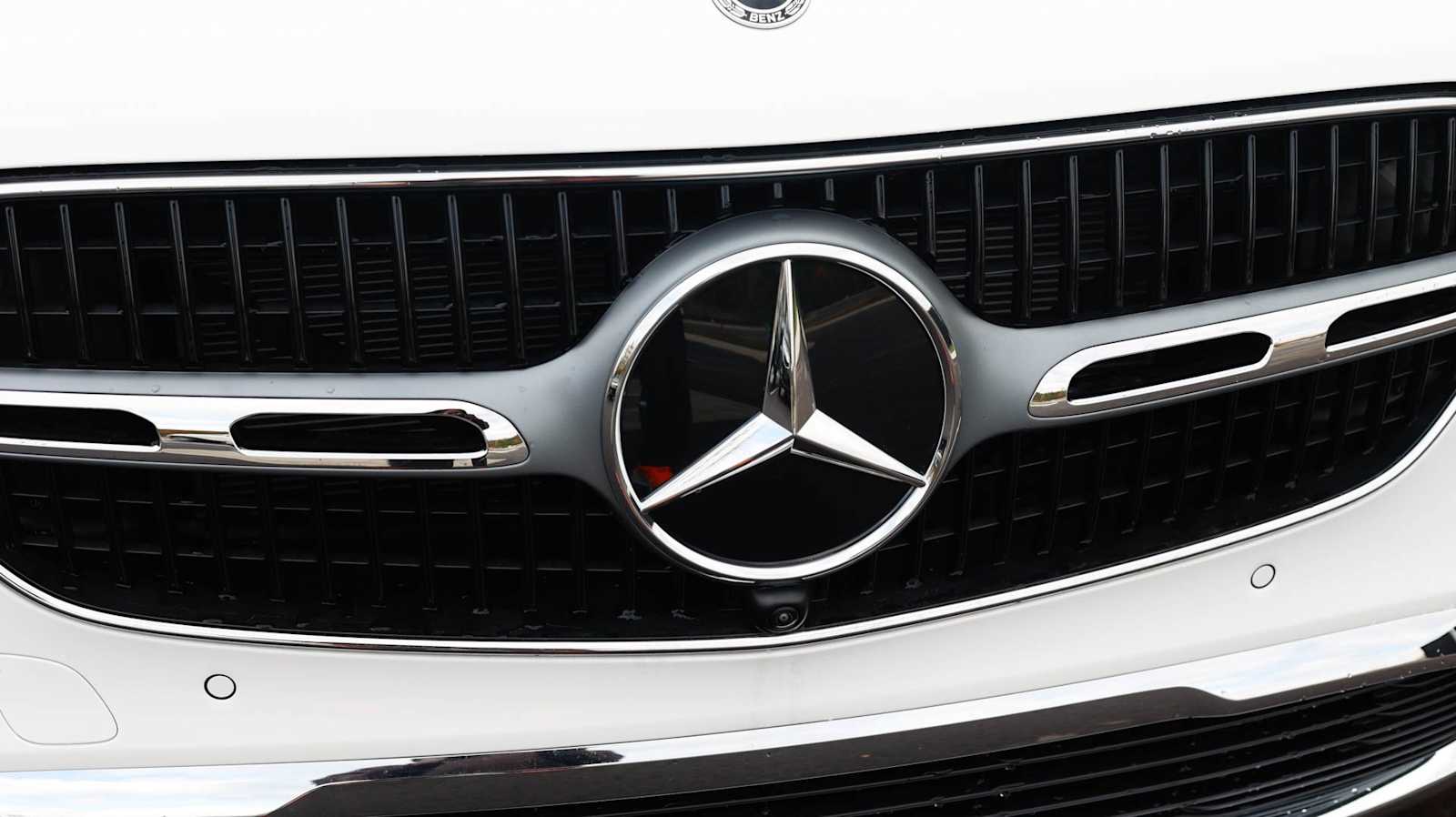 Thumbnail: 2026 Mercedes-Benz GLC - 9