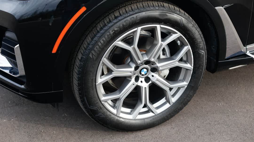 Thumbnail: 2020 BMW X7 - 13